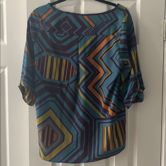 Bee Stitched Blouse - Picture 2 of 3